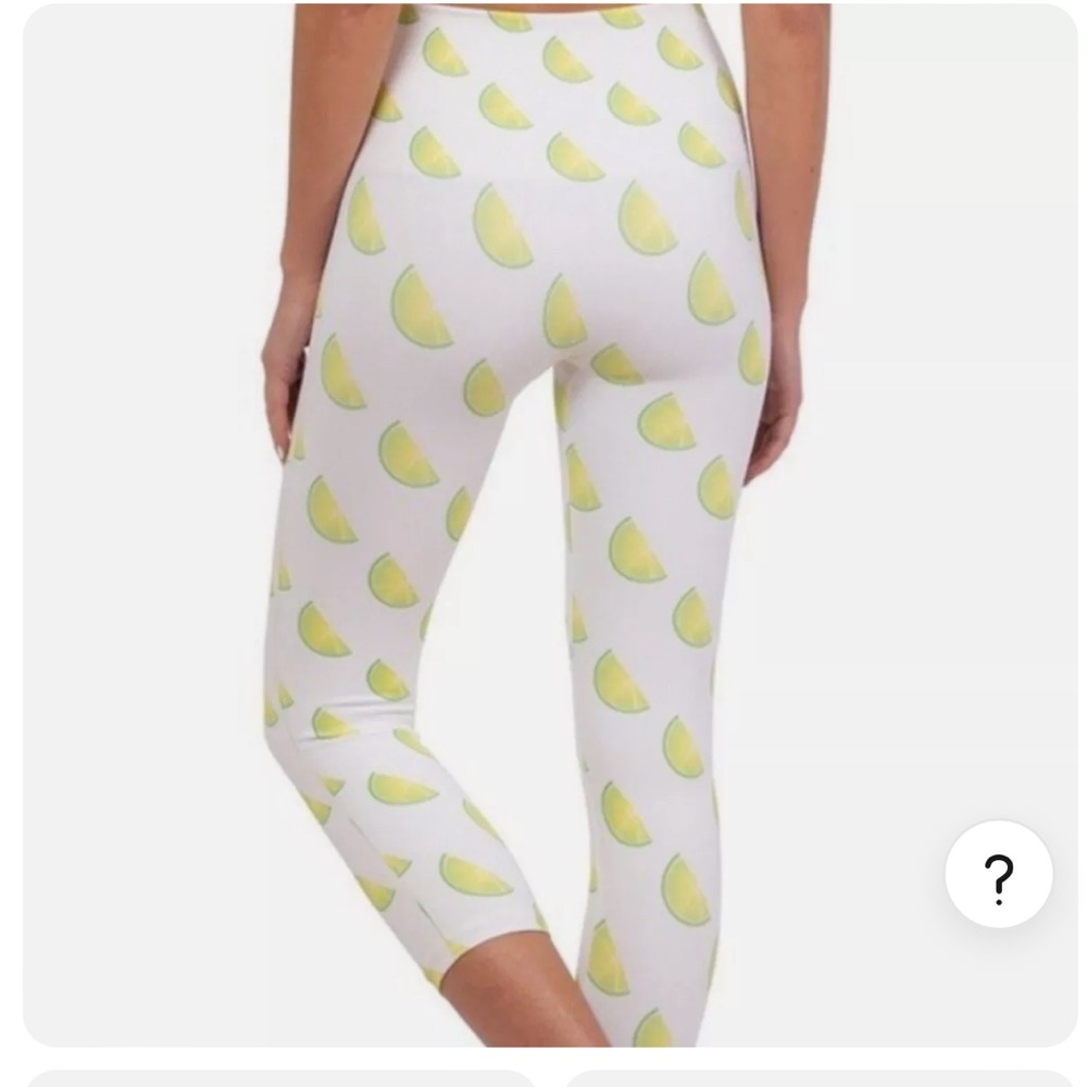NWT MORGAN STEWART LEGGINGS WHITE WITH ORANGE SLICE PRINT SIZE MEDIUM - Picture 2 of 10